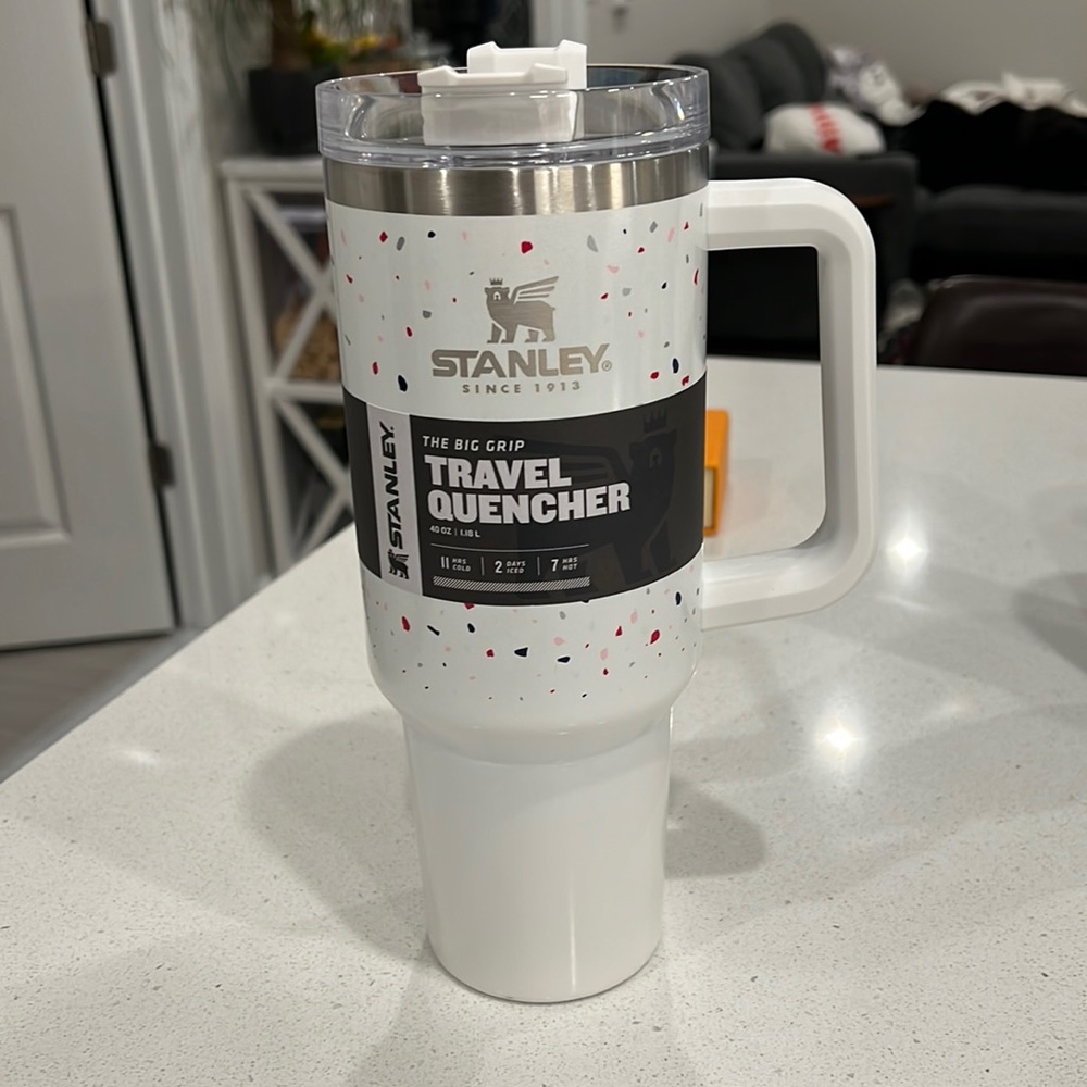 Stanley pearlescent terrazo 40OZ  NEW WITH TAG